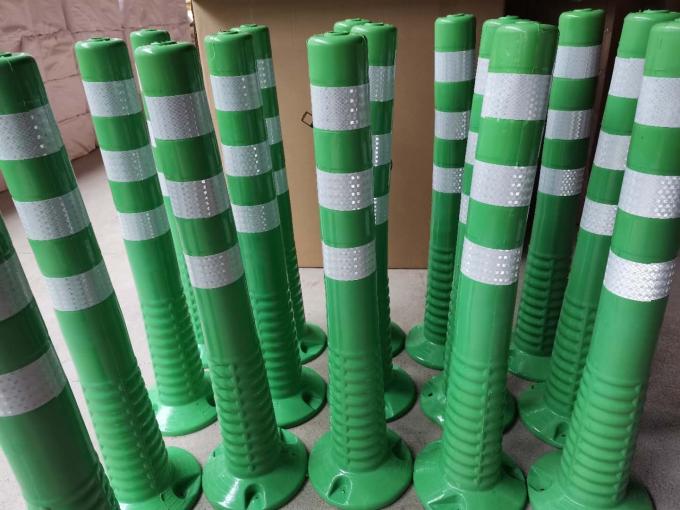 75 cm Buitenwegveiligheid Waarschuwing Duurzaam PU Plastic Verkeerswaarschuwingspost 14