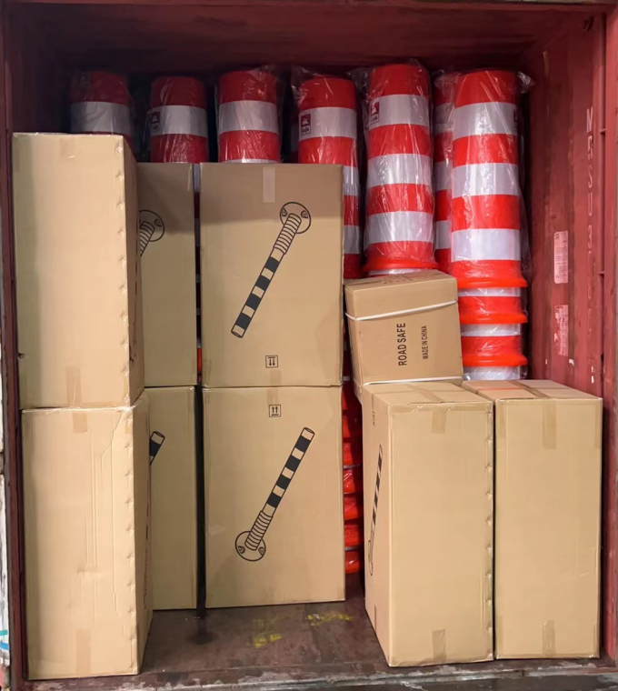 75 cm Buitenwegveiligheid Waarschuwing Duurzaam PU Plastic Verkeerswaarschuwingspost 21